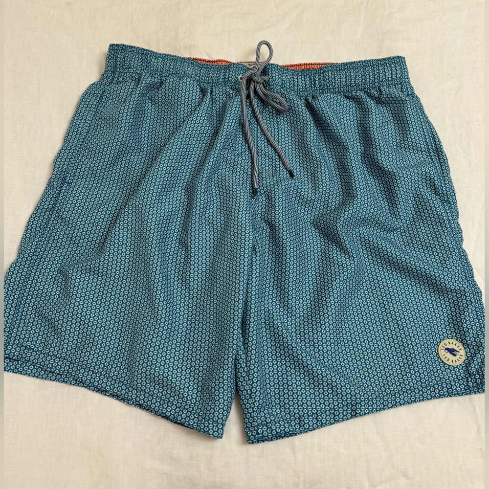 Ted Baker Men's Swim Trunks Turquoise
White Geometric Drawstring Size 6 Shorts